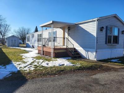 Mobile Home at 1001 Mayflower Road #153 South Bend, IN 46619