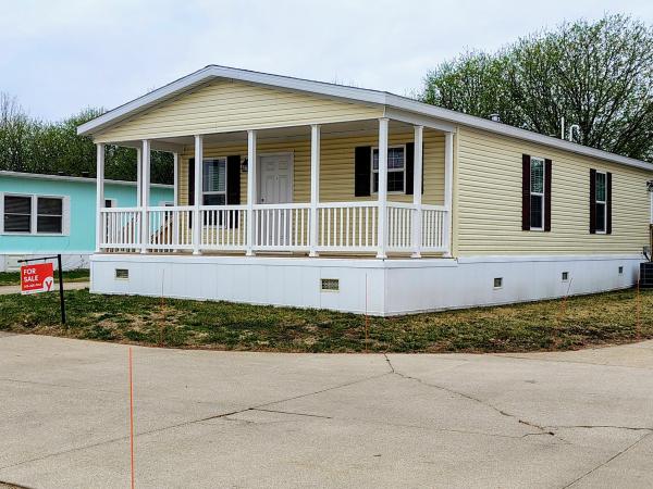 Photo 1 of 2 of home located at 208 S. Village Dr Lot Svi-208 West Des Moines, IA 50265