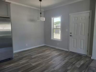 Photo 2 of 9 of home located at 108 Tanglewood Ln Thonotosassa, FL 33592