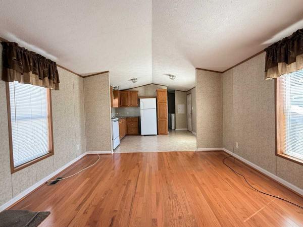 2011 Commodore Manufactured Home