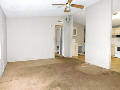 Photo 4 of 35 of home located at 1630 Gallahad Dr Lakeland, FL 33810