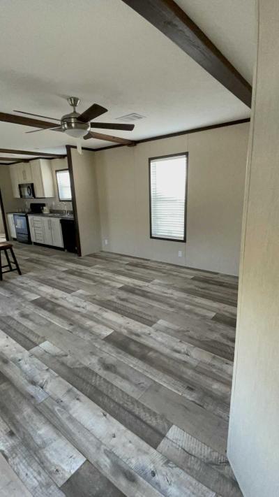 Photo 3 of 12 of home located at 344 Campbell Road Defuniak Springs, FL 32435