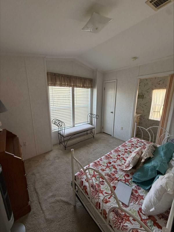 2005 Meri Manufactured Home