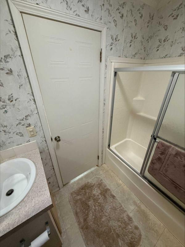 2005 Meri Manufactured Home