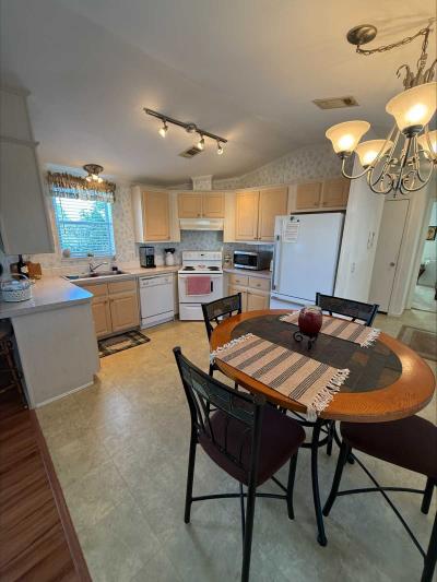 Photo 4 of 19 of home located at 701 Aqui Esta Dr #132 Punta Gorda, FL 33982