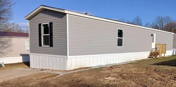 Photo 1 of 2 of home located at 114 Bradford Dr Lot 42 Crossville, TN 38555