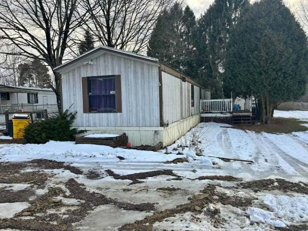  Mobile Home For Sale