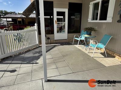 Photo 4 of 27 of home located at 1271 Sunset Drive Leesburg, FL 34748