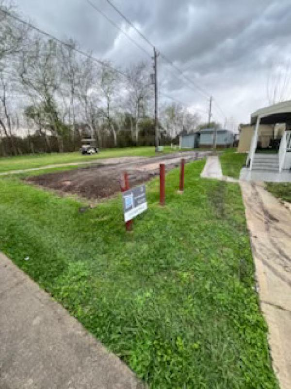 Photo 1 of 2 of home located at 3502 Darlinghurst Drive Houston, TX 77045