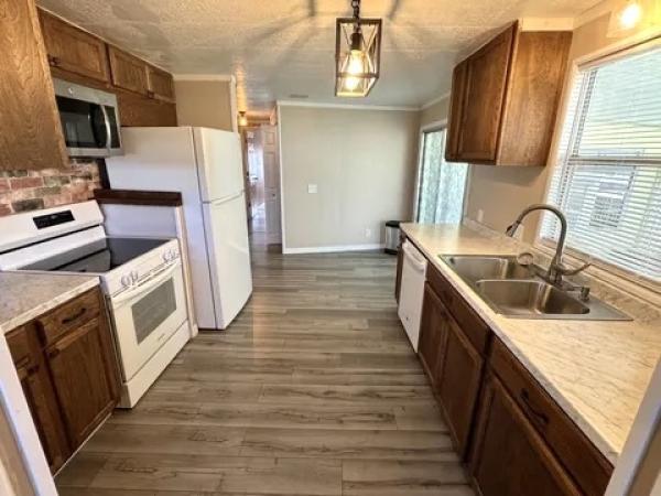 1980 Glen Mobile Home