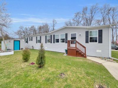 Mobile Home at 13596 Albany Ct Hartland, MI 48353