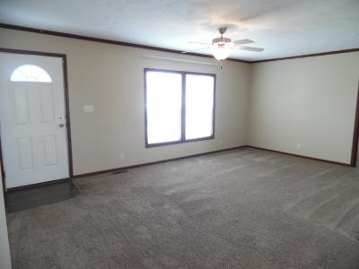 Photo 4 of 6 of home located at 29433 Wedgewood Flat Rock, MI 48134