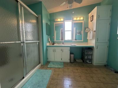 Photo 4 of 16 of home located at 1612 Poppy Circle Lakeland, FL 33803