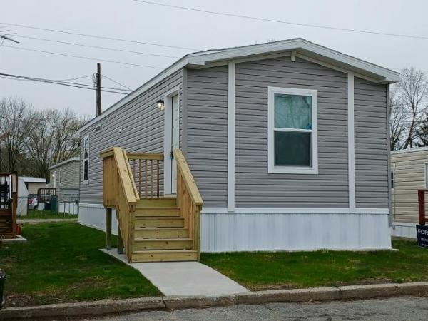 Photo 1 of 2 of home located at 868 E Commerce St, Lot 17 Bridgeton, NJ 08302