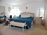 2004 Homes of Merit T174204 Mobile Home