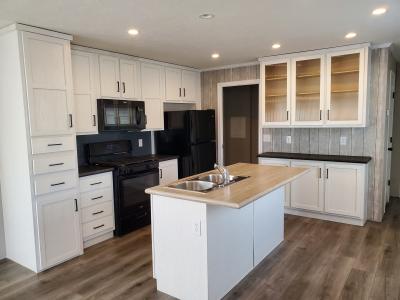 Photo 4 of 8 of home located at 38939 Tempe Dr Romulus, MI 48174