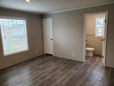 Photo 5 of 8 of home located at 38939 Tempe Dr Romulus, MI 48174