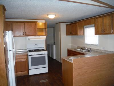 Photo 3 of 12 of home located at 38853 Cody Dr Romulus, MI 48174