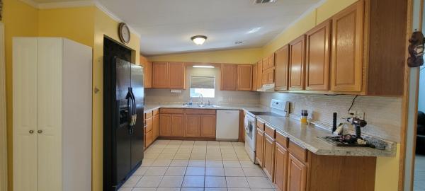 1984 TWIN Mobile Home