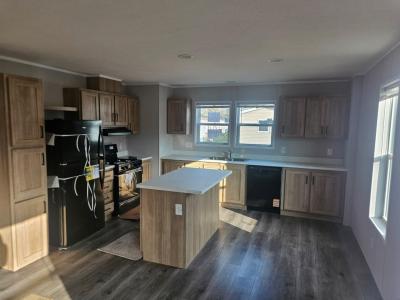 Mobile Home at 2404 W. Dundee Dr. Findlay, OH 45840