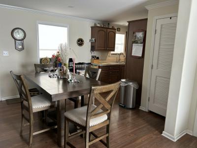 Photo 5 of 14 of home located at 2737 Niagara Way Grand Island, FL 32735