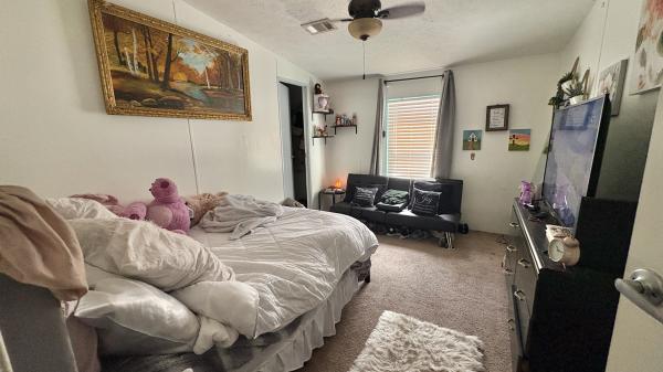 2004 Homes of Merit 8D610581NB Mobile Home