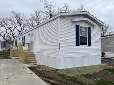 Mobile Home at 2421 E. Dundee Dr. Findlay, OH 45840