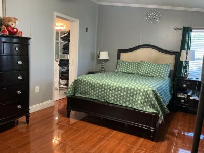 Photo 4 of 6 of home located at 34563 SW 188th Way Homestead, FL 33034