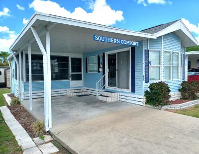 Photo 2 of 13 of home located at 37811 Chancey Rd. Zephyrhills, FL 33541