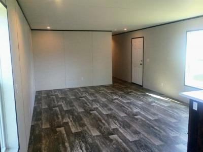 Photo 3 of 5 of home located at 1068 South Park Drive Brookfield, OH 44403