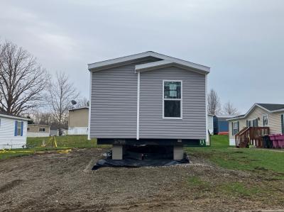 Mobile Home at 1242 Greenwich Brookfield, OH 44403
