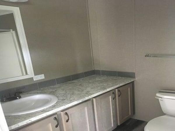 2017 Clayton Homes Inc Yes Mobile Home