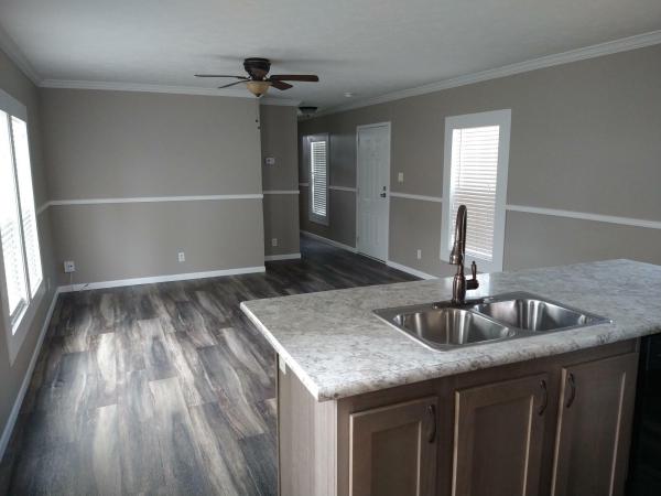 2017 Clayton Homes Inc Yes Mobile Home