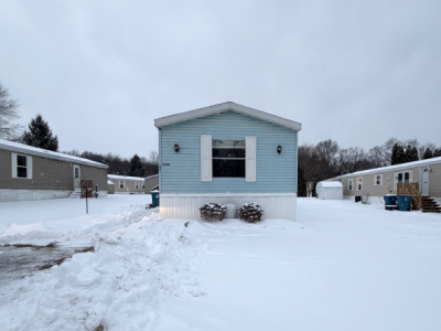 Mobile Home at 2688 Meadowlark Brighton, MI 48114