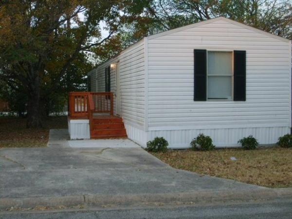 Photo 1 of 2 of home located at 9605 W Us Highway 90 Lot #144 San Antonio, TX 78245