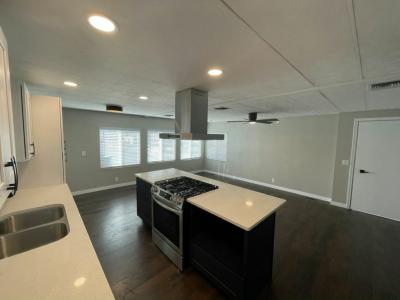 Photo 5 of 20 of home located at 2401 W Southern Ave Lot 224 Tempe, AZ 85282