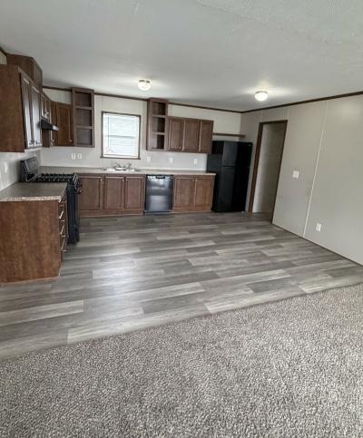 Photo 4 of 6 of home located at 1907 Ridgeview Ypsilanti, MI 48198