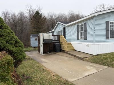 Photo 3 of 4 of home located at 1734 Knollwood Bend Ypsilanti, MI 48198