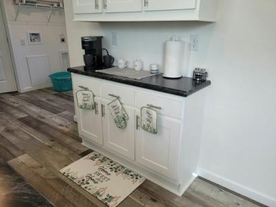 Photo 4 of 21 of home located at 5552 Annette Street Zephyrhills, FL 33542