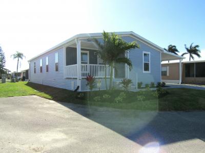 Photo 2 of 21 of home located at 21 Hanna Court Lot 0135 Fort Myers, FL 33908