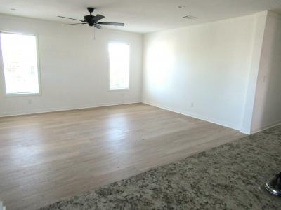 Photo 5 of 21 of home located at 21 Hanna Court Lot 0135 Fort Myers, FL 33908