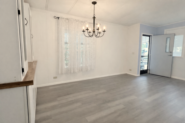 1987 TROP N23573AB Mobile Home