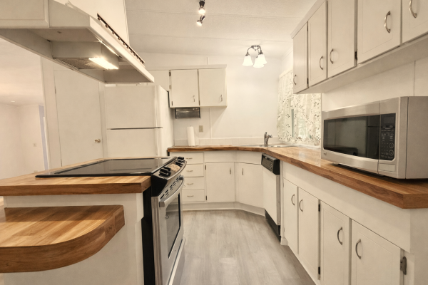 1987 TROP N23573AB Mobile Home