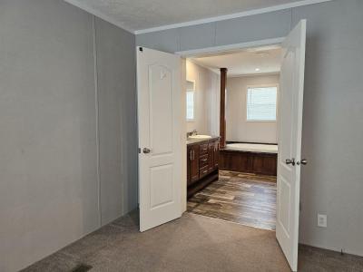 Photo 4 of 6 of home located at 635 Crossroads Park Dr Aiken, SC 29803