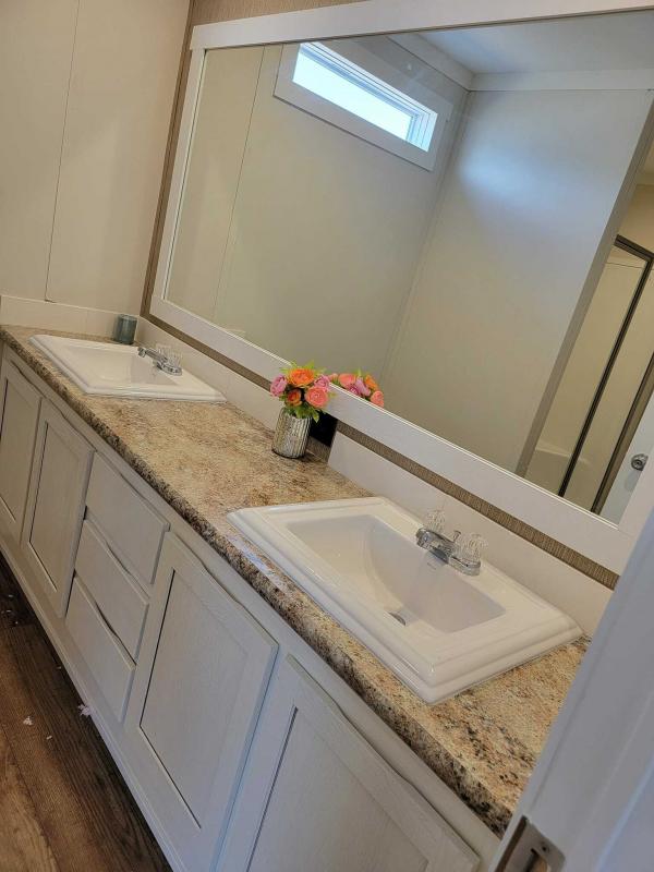 2023 American Homestar Corp Oak Creek Mobile Home