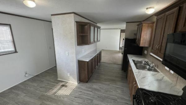 Photo 1 of 2 of home located at 6021 Blenheim Lot 320 Grand Rapids, MI 49548