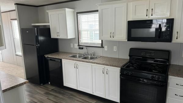 Photo 1 of 2 of home located at 292 N. Harewood Lot 282 Grand Rapids, MI 49548