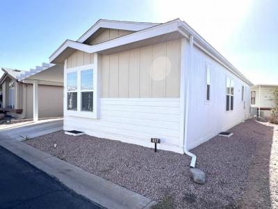 Photo 4 of 20 of home located at 8865 East Baseline Rd Lot 0517 Mesa, AZ 85209