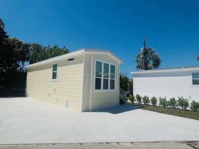 Photo 3 of 14 of home located at 325 Marie Ln, #325 Naples, FL 34104