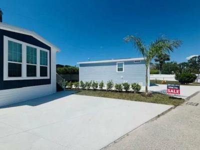 Photo 3 of 15 of home located at 326 Marie Ln, #326 Naples, FL 34104